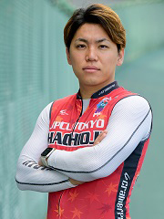 岡田　亮太